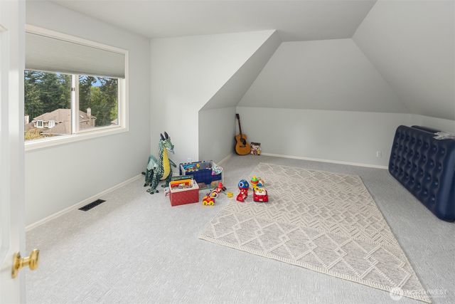 3021 224th Avenue NE, Sammamish, WA 98074