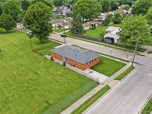 18844 Marquette Street, Roseville, MI 48066