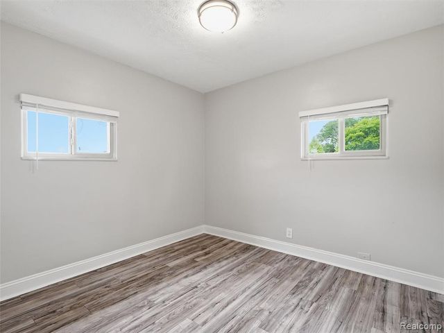 18844 Marquette Street, Roseville, MI 48066