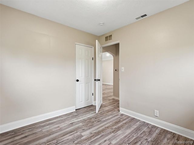 18844 Marquette Street, Roseville, MI 48066