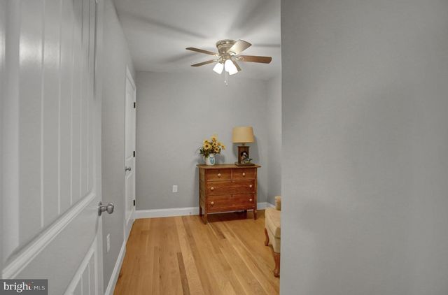 253 PIN OAK LN, Shippensburg, PA 17257