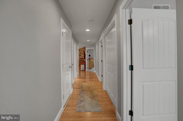 253 PIN OAK LN, Shippensburg, PA 17257