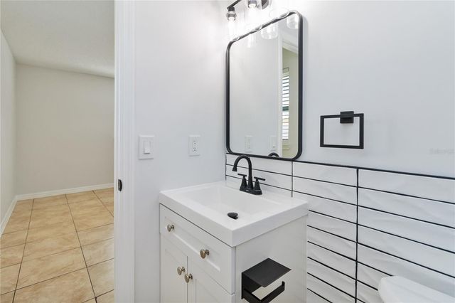 5465 LESCOT LANE, Orlando, FL 32811