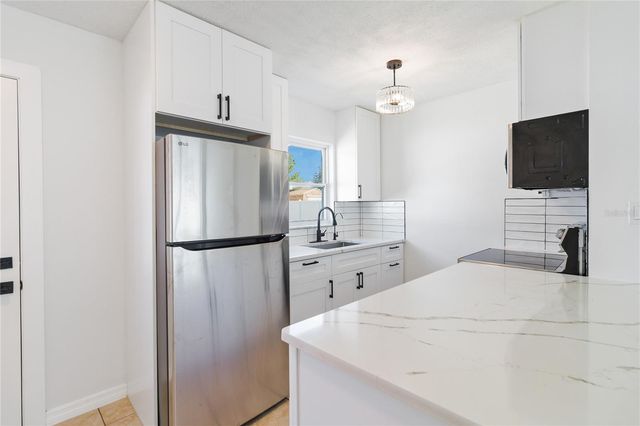 5465 LESCOT LANE, Orlando, FL 32811