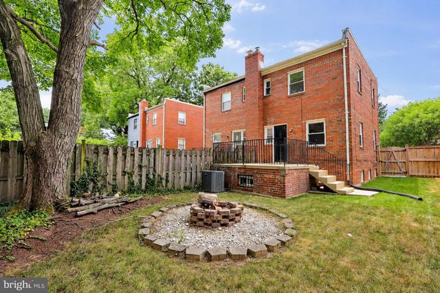 3020 24TH PL SE, Washington, DC 20020