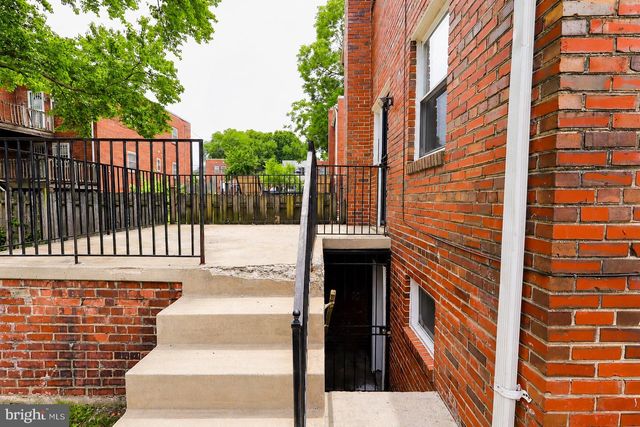 3020 24TH PL SE, Washington, DC 20020