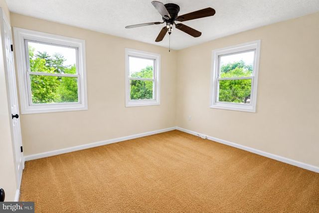 3020 24TH PL SE, Washington, DC 20020