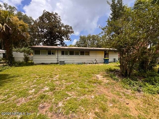 1923 BANBURY Road, Jacksonville, FL 32211