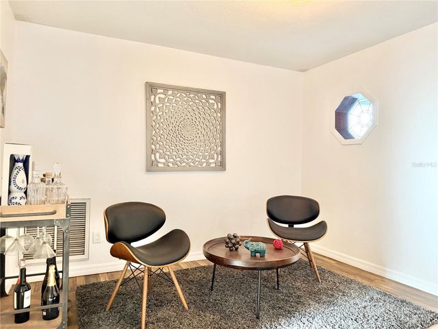 1004 LAKE CHARLES CIRCLE, Lutz, FL 33548