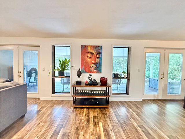 1004 LAKE CHARLES CIRCLE, Lutz, FL 33548