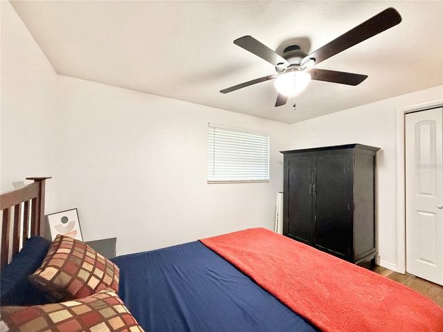 1004 LAKE CHARLES CIRCLE, Lutz, FL 33548