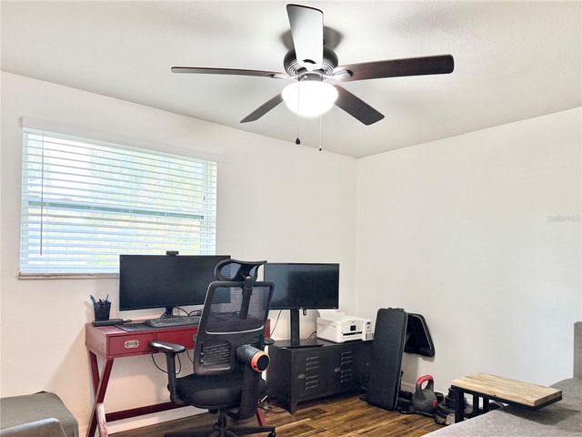 1004 LAKE CHARLES CIRCLE, Lutz, FL 33548