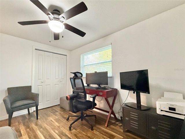 1004 LAKE CHARLES CIRCLE, Lutz, FL 33548