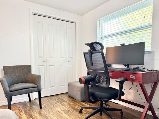 1004 LAKE CHARLES CIRCLE, Lutz, FL 33548