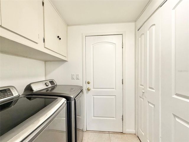 1004 LAKE CHARLES CIRCLE, Lutz, FL 33548