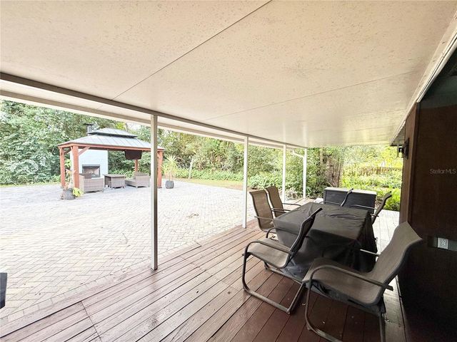 1004 LAKE CHARLES CIRCLE, Lutz, FL 33548