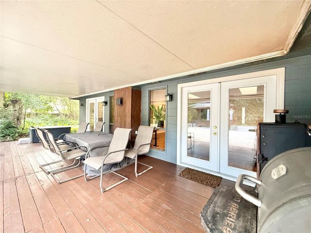 1004 LAKE CHARLES CIRCLE, Lutz, FL 33548