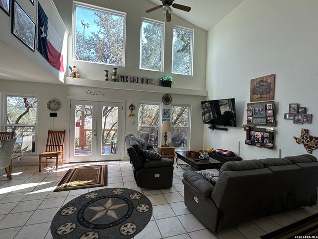 1724 Canyon Lake, Canyon Lake, TX 78133