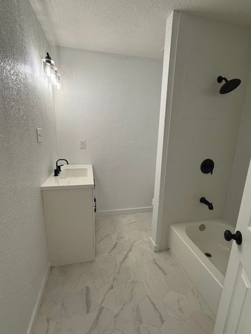 1419 Chapel Downs Road, Waco, TX 76712