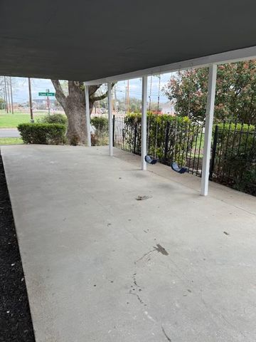 1419 Chapel Downs Road, Waco, TX 76712