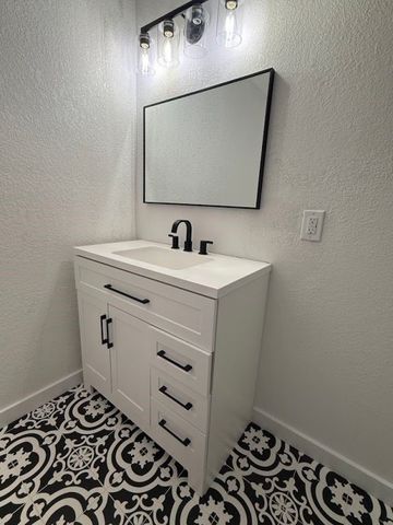 1419 Chapel Downs Road, Waco, TX 76712