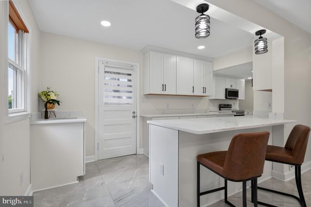 6206 HILLVIEW AVE, Alexandria, VA 22310