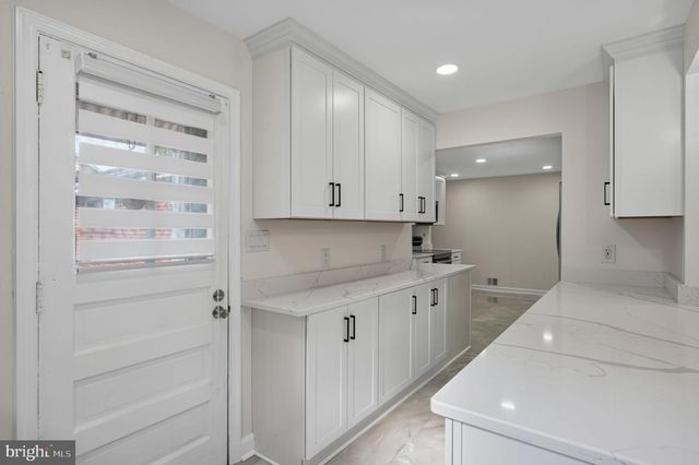 6206 HILLVIEW AVE, Alexandria, VA 22310