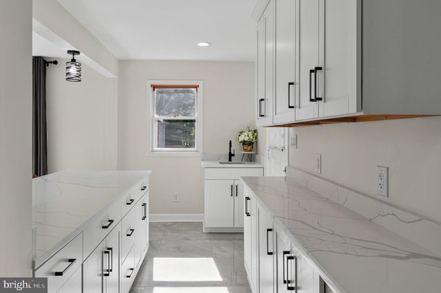 6206 HILLVIEW AVE, Alexandria, VA 22310
