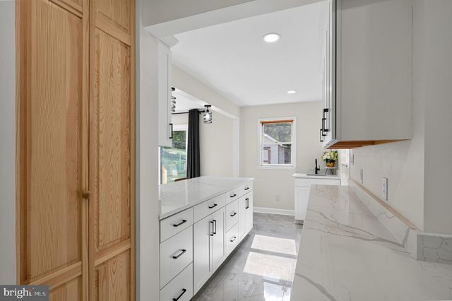 6206 HILLVIEW AVE, Alexandria, VA 22310