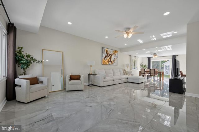 6206 HILLVIEW AVE, Alexandria, VA 22310