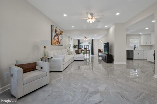 6206 HILLVIEW AVE, Alexandria, VA 22310