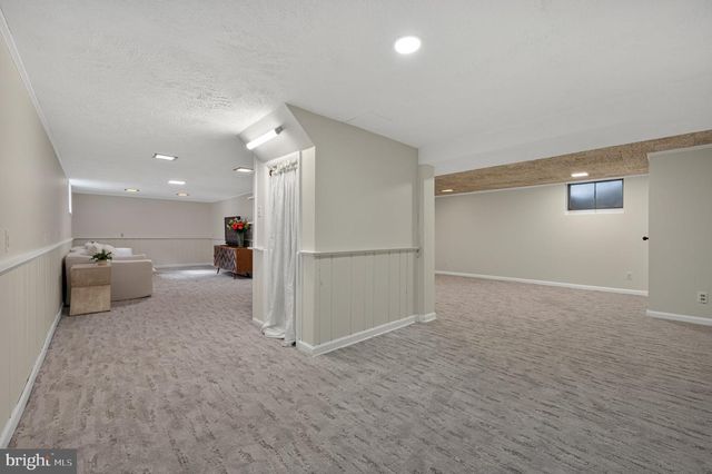 6206 HILLVIEW AVE, Alexandria, VA 22310
