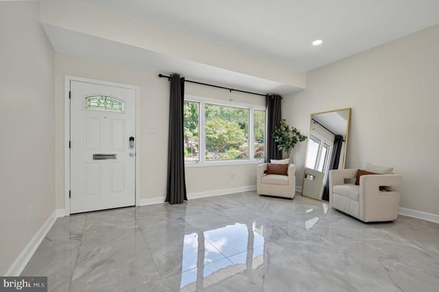 6206 HILLVIEW AVE, Alexandria, VA 22310
