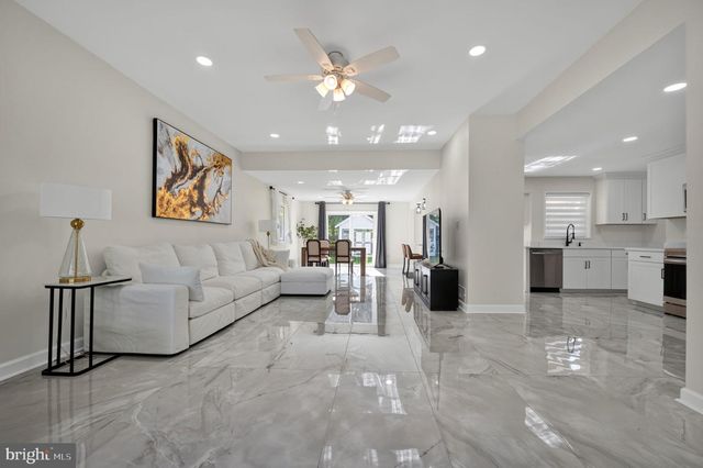 6206 HILLVIEW AVE, Alexandria, VA 22310