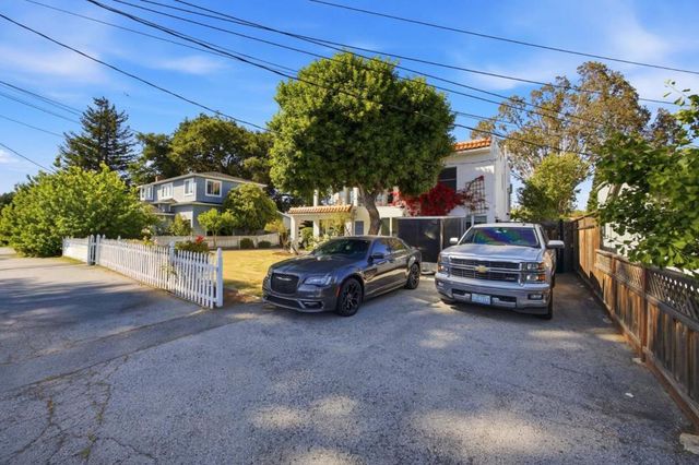 69 Nueva Avenue, Redwood City, CA 94061