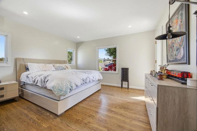 69 Nueva Avenue, Redwood City, CA 94061