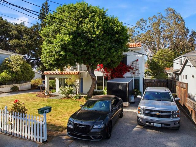 69 Nueva Avenue, Redwood City, CA 94061