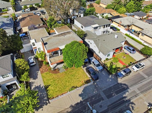 69 Nueva Avenue, Redwood City, CA 94061