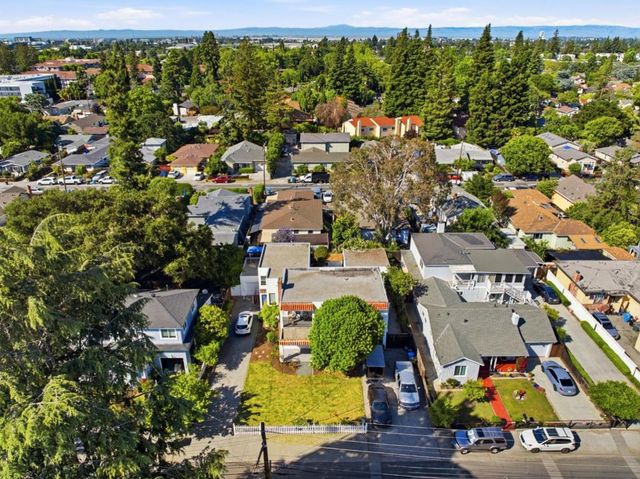 69 Nueva Avenue, Redwood City, CA 94061