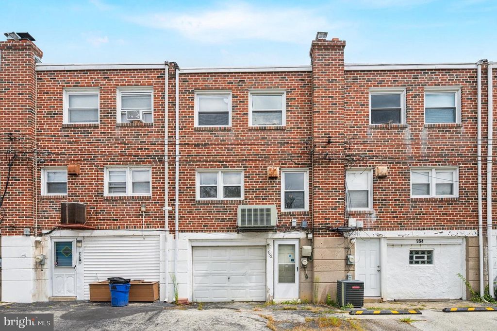 952 GRANT RD, Folcroft, PA 19032