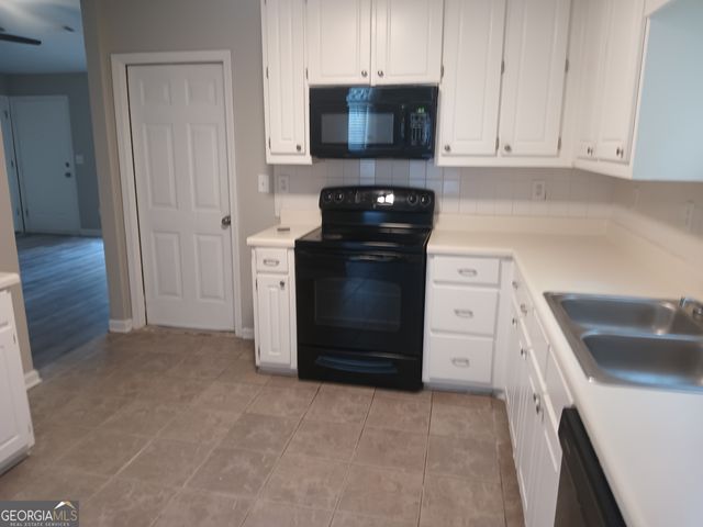 10630 Cherry Cv, Jonesboro, GA 30238