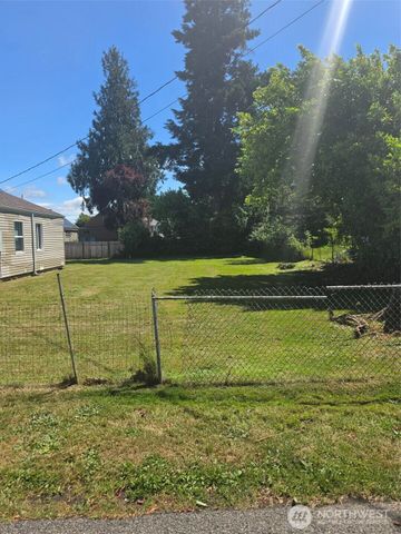 1718 Snyder Avenue, Bremerton, WA 98312