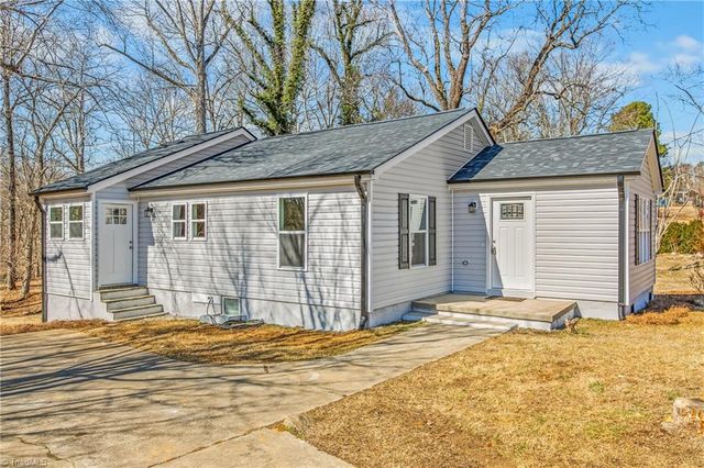 1217 Lakeview Heights Drive, High Point, NC 27265