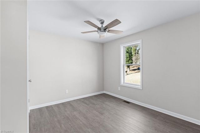 1217 Lakeview Heights Drive, High Point, NC 27265