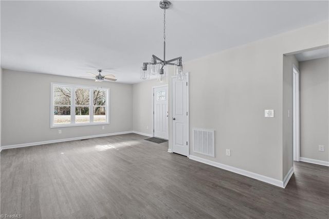 1217 Lakeview Heights Drive, High Point, NC 27265