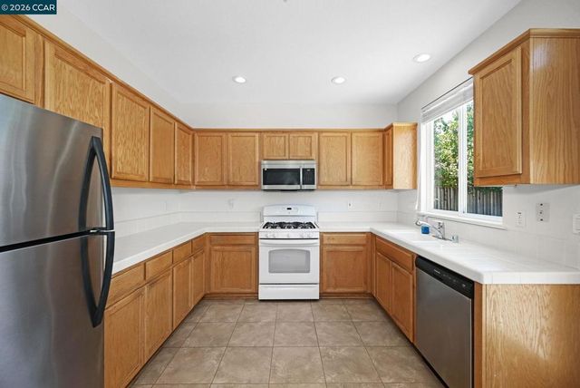 2924 2924 Gelding Ln, Livermore, CA 94551