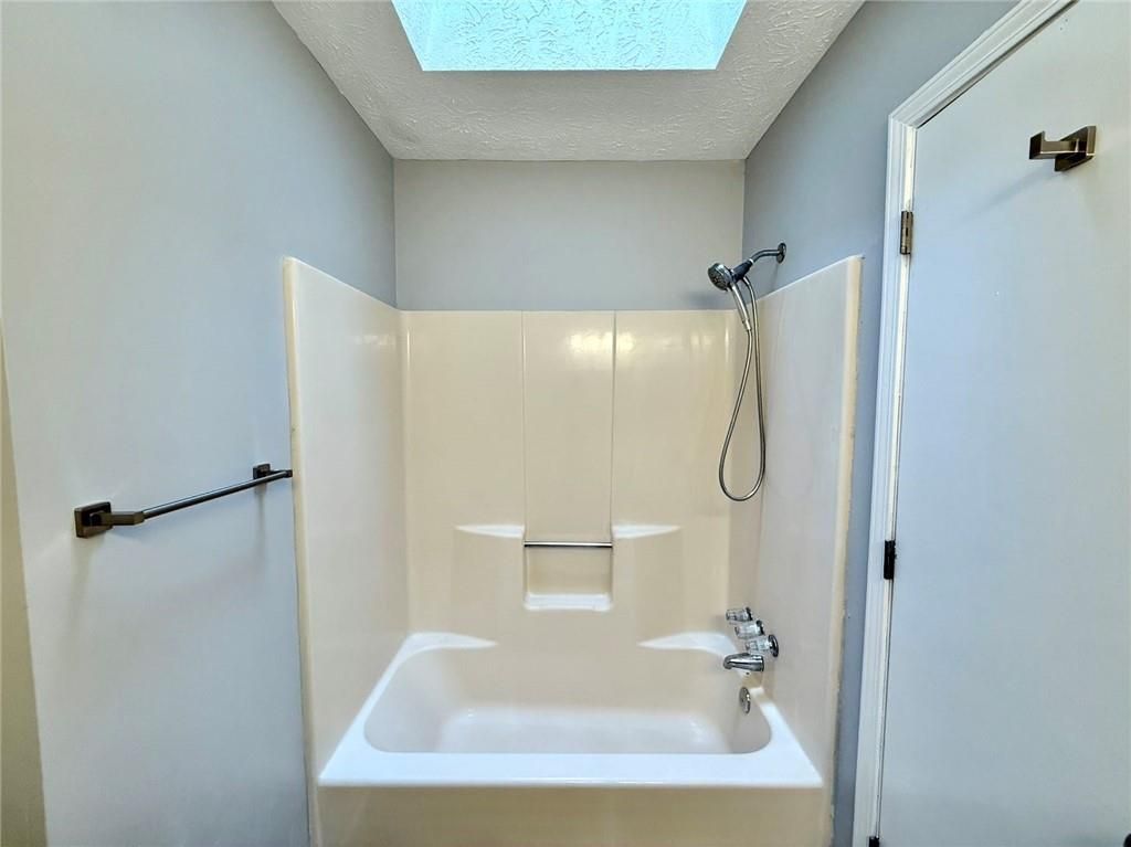 Image 17 of property listing at 3851 Riding Woods Court SW, Powder Springs, GA 30127