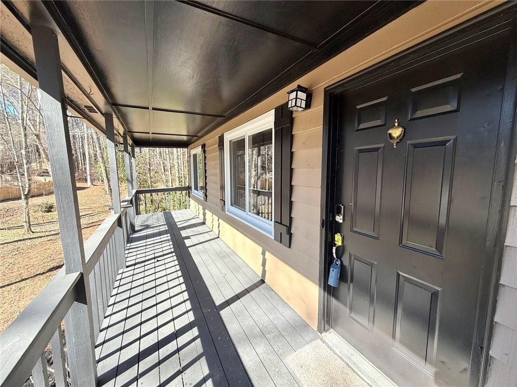 Image 3 of property listing at 3851 Riding Woods Court SW, Powder Springs, GA 30127