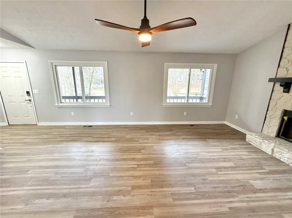 Image 5 of property listing at 3851 Riding Woods Court SW, Powder Springs, GA 30127