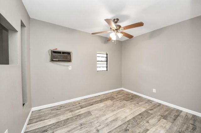 8119 Concho Street, Houston, TX 77036